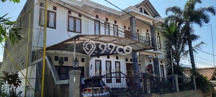 For Sale Rumah 9 Kamar Lokasi Strategis Bagus dan Strategis di Mandalajati For Sale Rumah 9 Kamar Lokasi Strategis Bagus dan Strategis di Mandalajati