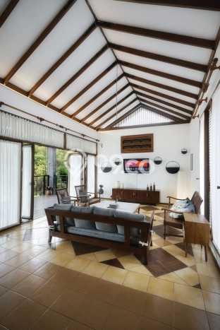 For Sale! Premium House LT 1050m2 Desain Modern di Resor Dago Pakar For Sale! Premium House LT 1050m2 Desain Modern di Resor Dago Pakar