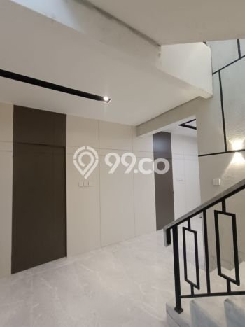 Rumah Luxury Modern Siap Huni di Taman Palem Jakarta Barat Rumah Luxury Modern Siap Huni di Taman Palem Jakarta Barat