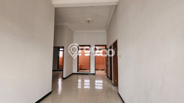 Disewakan Cepat Rumah Kondisi Bagus di Kawasan Banyumanik, Semarang Disewakan Cepat Rumah Kondisi Bagus di Kawasan Banyumanik, Semarang