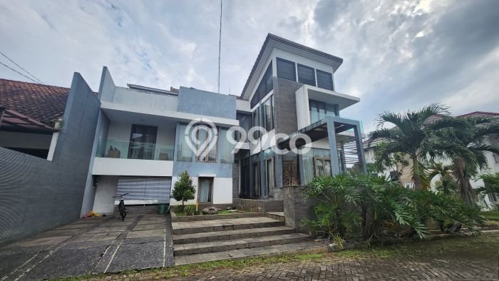 Siap Huni Rumah Mewah 5 Kamar di Banyumanik Dekat ke Mana Saja Siap Huni Rumah Mewah 5 Kamar di Banyumanik Dekat ke Mana Saja