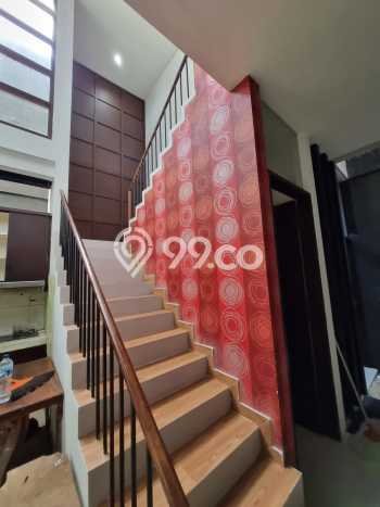 Rumah Modern Cantik 4 Kamar Siap Huni di Banyumanik Rumah Modern Cantik 4 Kamar Siap Huni di Banyumanik
