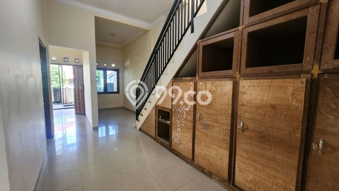 Disewakan! Rumah 4 Kamar Tidur &
3 Kamar Mandi di Puri Anjasmoro, Semarang Disewakan! Rumah 4 Kamar Tidur &
3 Kamar Mandi di Puri Anjasmoro, Semarang