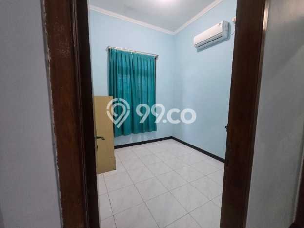 Disewakan Segera Rumah Kondisi Baik di Kawasan Banyumanik, Semarang Disewakan Segera Rumah Kondisi Baik di Kawasan Banyumanik, Semarang