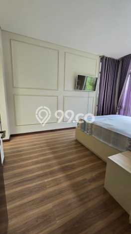 Disewakan! Rumah 4 Kamar Tidur &
4 Kamar Mandi di BSD, Tangerang Disewakan! Rumah 4 Kamar Tidur &
4 Kamar Mandi di BSD, Tangerang