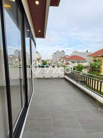 Rumah Luxury Modern Siap Huni di Pegadungan Jakarta Barat Rumah Luxury Modern Siap Huni di Pegadungan Jakarta Barat