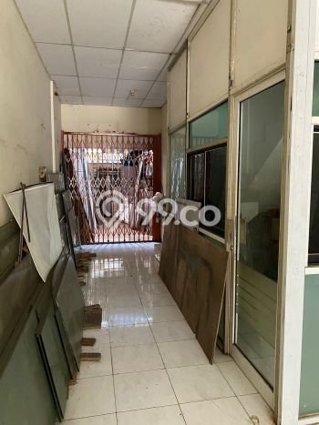 Ruko Dijual di Jakarta Barat LT 84m2 & LB 168m2 Lokasi Terbaik! Ruko Dijual di Jakarta Barat LT 84m2 & LB 168m2 Lokasi Terbaik!