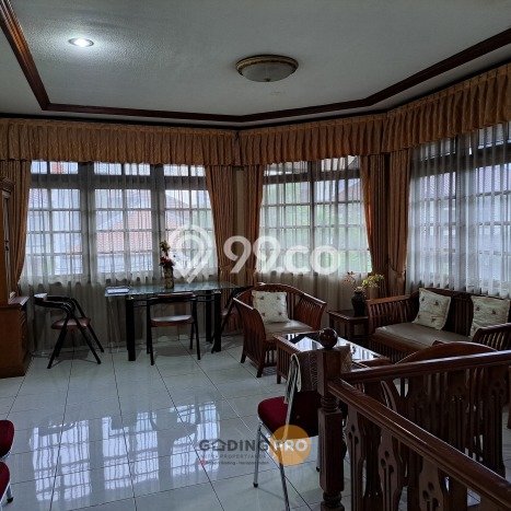 Rumah Elit Modern Tanpa Renovasi di Pulomas Jakarta Timur Rumah Elit Modern Tanpa Renovasi di Pulomas Jakarta Timur