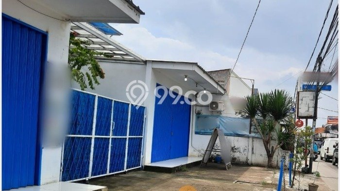 Ready to Use! Premium House LT 218m2 Desain Modern di Bekasi Ready to Use! Premium House LT 218m2 Desain Modern di Bekasi