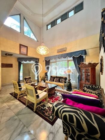 For Sale! Premium House LT 407m2 Desain Modern di patra kuningan For Sale! Premium House LT 407m2 Desain Modern di patra kuningan