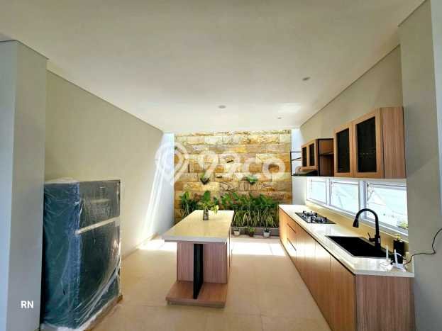Tempat Strategis! Vila Kawasan , Ukuran 282m2m², Kualitas Prima Tempat Strategis! Vila Kawasan , Ukuran 282m2m², Kualitas Prima