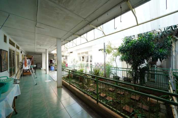 Hunian Mewah Siap Huni LT 550m2 di Kebayoran Lama, Jakarta Selatan Hunian Mewah Siap Huni LT 550m2 di Kebayoran Lama, Jakarta Selatan