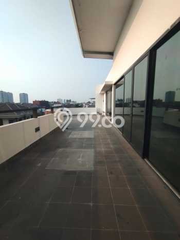Hunian Elit LB 1328m2 Siap Huni Desain Elegan di Pluit, Jakarta Utara Hunian Elit LB 1328m2 Siap Huni Desain Elegan di Pluit, Jakarta Utara
