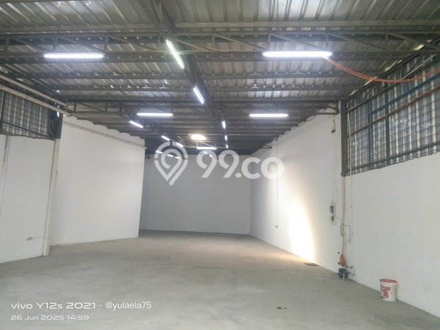 Gudang For Rent Kawasan , Luas 279m2m², Area Bisnis, Akses Strategis Gudang For Rent Kawasan , Luas 279m2m², Area Bisnis, Akses Strategis