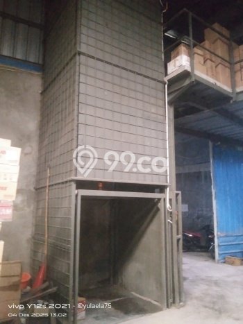Disewakan Gudang di Kawasan Ramai Rawa Buaya Luas 300m2 Disewakan Gudang di Kawasan Ramai Rawa Buaya Luas 300m2