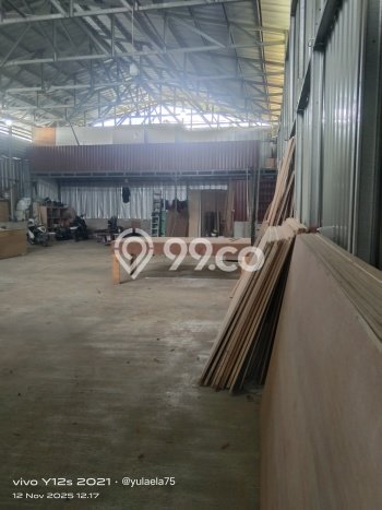 Gudang disewakan di Cengkareng Jakarta Barat dengan luas bangunan 240m2 Gudang disewakan di Cengkareng Jakarta Barat dengan luas bangunan 240m2