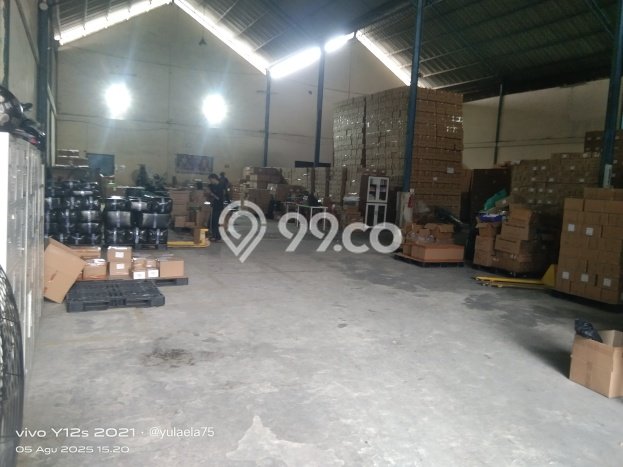 Unit Gudang Disewakan di Rawa Buaya di Area Ramai & Strategis Unit Gudang Disewakan di Rawa Buaya di Area Ramai & Strategis