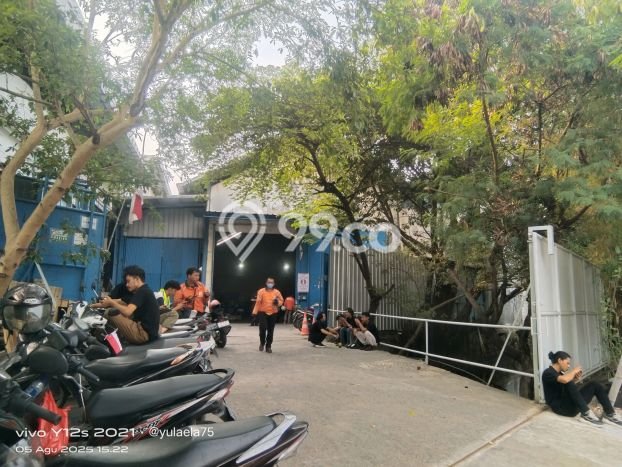 Unit Gudang Disewakan di Rawa Buaya di Area Ramai & Strategis Unit Gudang Disewakan di Rawa Buaya di Area Ramai & Strategis