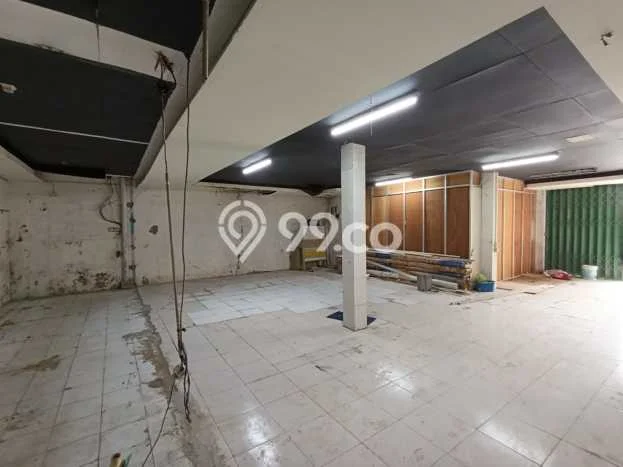 Ruko disewakan lokasi strategis Serpong Utara Tangerang Selatan 130m2 Ruko disewakan lokasi strategis Serpong Utara Tangerang Selatan 130m2