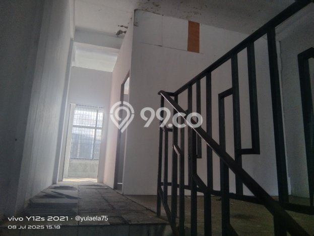 Ruko untuk Disewa di Pusat Jakarta Barat Luas Bangunan 192m2 Ruko untuk Disewa di Pusat Jakarta Barat Luas Bangunan 192m2