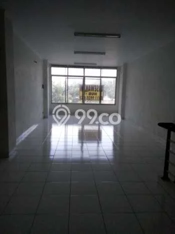 Ruko Disewakan di Area Ramai Kembangan, Jakarta Barat Ruko Disewakan di Area Ramai Kembangan, Jakarta Barat
