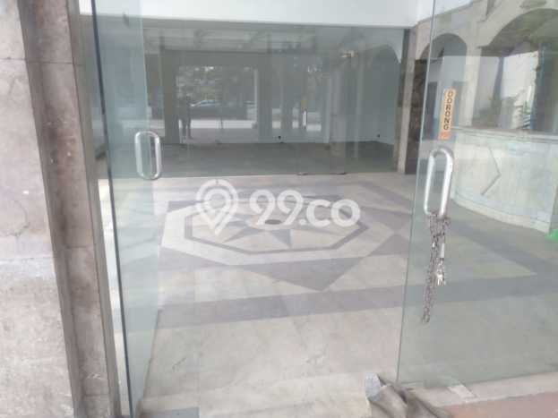 Kantor disewakan di Cengkareng Jakarta Barat dengan luas bangunan 1200m2 Kantor disewakan di Cengkareng Jakarta Barat dengan luas bangunan 1200m2