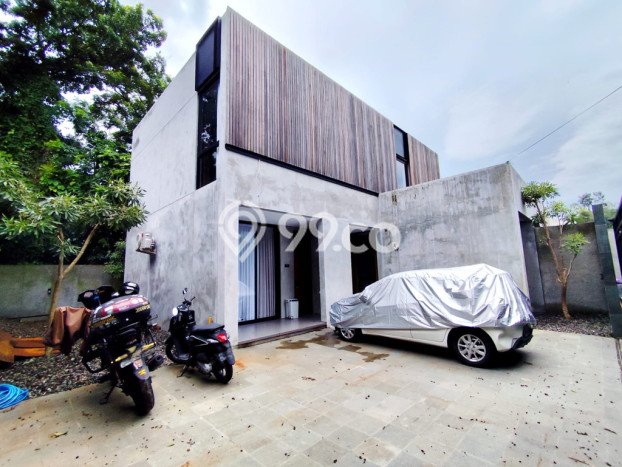 Rumah Eksklusif Siap Huni LT 329m2 di Ngemplak, Sleman Rumah Eksklusif Siap Huni LT 329m2 di Ngemplak, Sleman