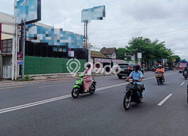 Ruko Dijual di Banguntapan Bantul dengan Luas Bangunan 700m2 Ruko Dijual di Banguntapan Bantul dengan Luas Bangunan 700m2