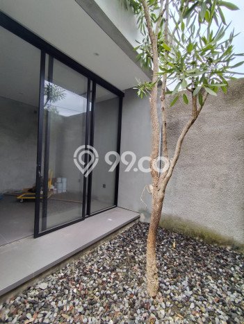 Rumah Eksklusif Siap Huni LT 329m2 di Ngemplak, Sleman Rumah Eksklusif Siap Huni LT 329m2 di Ngemplak, Sleman