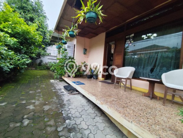 Ready to Use! Premium House LT 829m2 Desain Modern di Caturtunggal Ready to Use! Premium House LT 829m2 Desain Modern di Caturtunggal