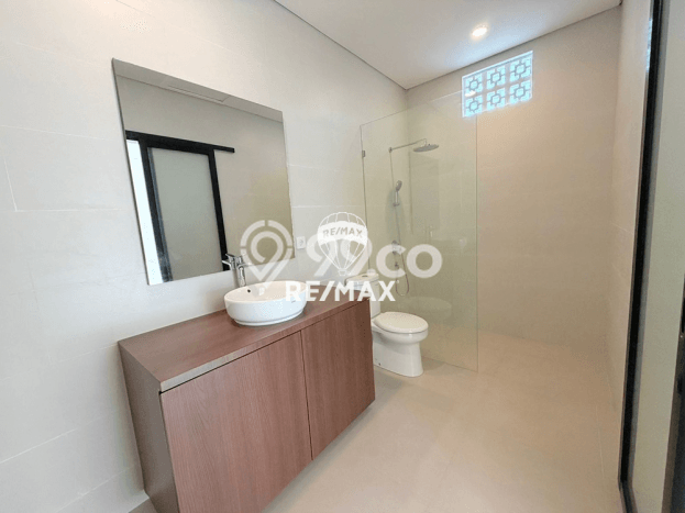 Vila Siap Huni Kawasan , Luas 150m2m², Harganya Terjangkau Vila Siap Huni Kawasan , Luas 150m2m², Harganya Terjangkau