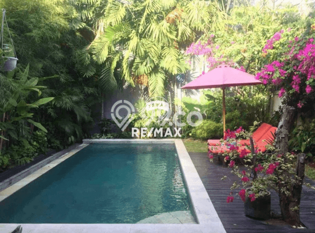 LOKASI PREMIUM! Vila Kawasan , Luas 250m2m², Akses ke Pusat Kota LOKASI PREMIUM! Vila Kawasan , Luas 250m2m², Akses ke Pusat Kota