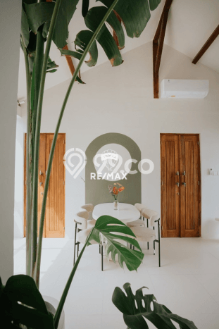 Vila Strategis Kawasan , Luas 100m2m², Lingkungan Nyaman, Tersedia Vila Strategis Kawasan , Luas 100m2m², Lingkungan Nyaman, Tersedia