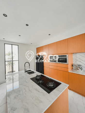 Vila di , Area 336m2m², Dekat Mudah Fasilitas Umum Vila di , Area 336m2m², Dekat Mudah Fasilitas Umum