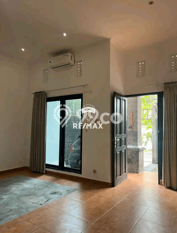 Rumah Minimalis 2 KT LT 110m2 di Kerobokan Rumah Minimalis 2 KT LT 110m2 di Kerobokan