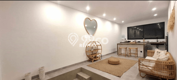 Vila Kawasan , Luas 200m2m², Disewakan, Lingkungan Nyaman Vila Kawasan , Luas 200m2m², Disewakan, Lingkungan Nyaman
