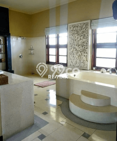 SEWA! Vila di , Area 600m2m², Dekat ke Fasilitas Umum SEWA! Vila di , Area 600m2m², Dekat ke Fasilitas Umum