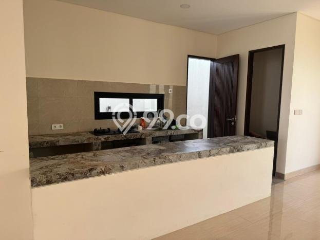 Ready to Use! Luxury House LT 200m2 Desain Modern di Kerobokan Ready to Use! Luxury House LT 200m2 Desain Modern di Kerobokan
