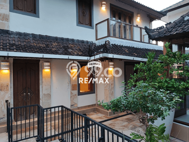 Vila Kawasan , Area 300m2m², Dekat Mudah Fasilitas Umum Vila Kawasan , Area 300m2m², Dekat Mudah Fasilitas Umum