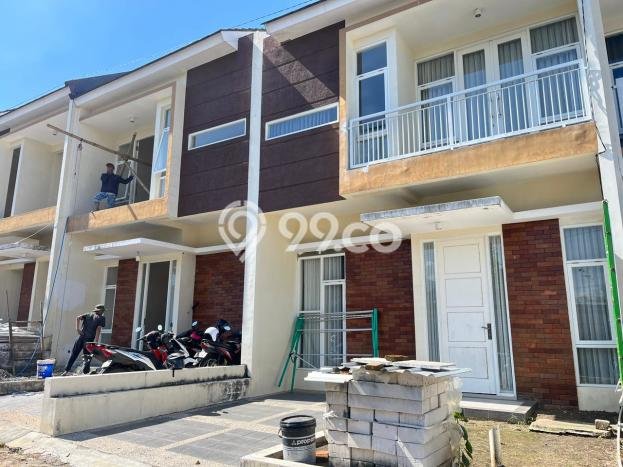 Investasi Menjanjikan! Vila Kawasan Malang Kota, Area 105m2m², Dekat Mudah Pusat Kota Investasi Menjanjikan! Vila Kawasan Malang Kota, Area 105m2m², Dekat Mudah Pusat Kota