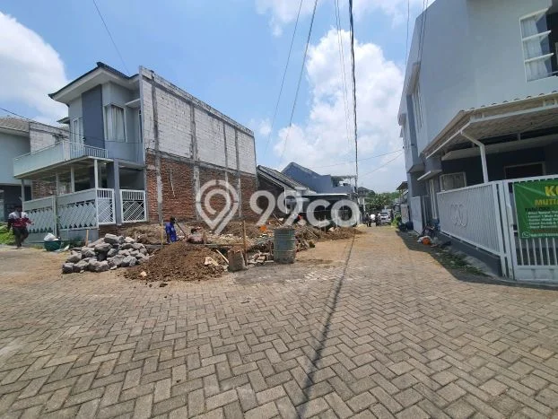 Rumah lokasi , Malang, Luas 84m2m² Bangunan 128m2m² Rumah lokasi , Malang, Luas 84m2m² Bangunan 128m2m²