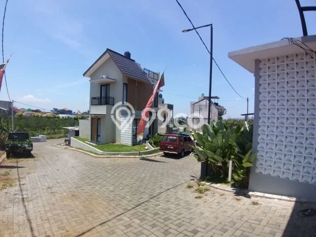 Rumah Luas Asri 3 KT Siap Pakai di Batu Malang Rumah Luas Asri 3 KT Siap Pakai di Batu Malang
