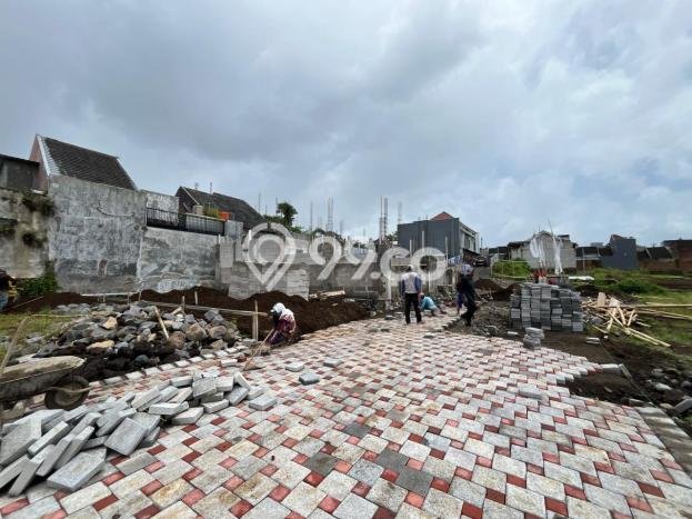 Rumah Minimalis 10 KT LT 75m2 di Merjosari Rumah Minimalis 10 KT LT 75m2 di Merjosari