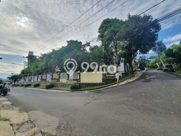 Hunian Cantik Modern Lb 144m2 di Dau, Malang Hunian Cantik Modern Lb 144m2 di Dau, Malang