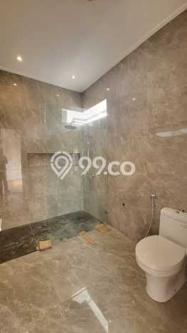 Hunian Elit LB 340m2 Siap Pakai Desain Elegan di Bintaro, Tangerang Selatan Hunian Elit LB 340m2 Siap Pakai Desain Elegan di Bintaro, Tangerang Selatan