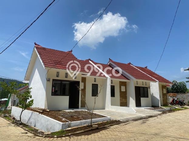 Jual Rumah Harga Miring Cicantayan Punya 2 Kamar & LT 60m2 Jual Rumah Harga Miring Cicantayan Punya 2 Kamar & LT 60m2