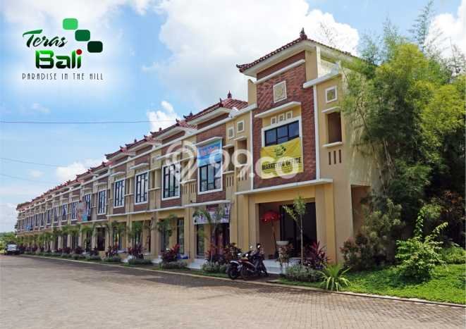 Ruko Bagus Dijual LB 168m2 Lokasi Strategis Semarang Area Cocok untuk Berbisnis Ruko Bagus Dijual LB 168m2 Lokasi Strategis Semarang Area Cocok untuk Berbisnis