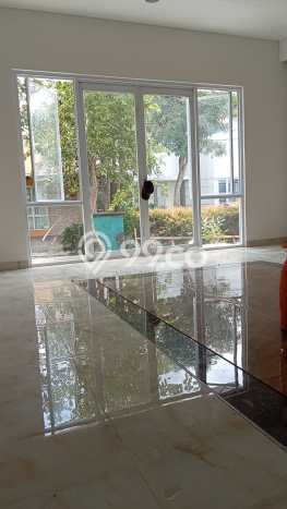 Ready to Use! Premium House LT 220m2 Desain Elegan di BSD Ready to Use! Premium House LT 220m2 Desain Elegan di BSD