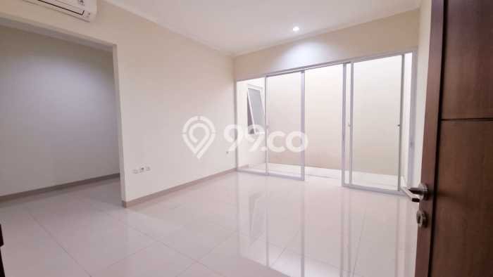 Hunian Mewah LB 200m2 Siap Huni Desain Elegan di Pondok Indah, Jakarta Selatan Hunian Mewah LB 200m2 Siap Huni Desain Elegan di Pondok Indah, Jakarta Selatan