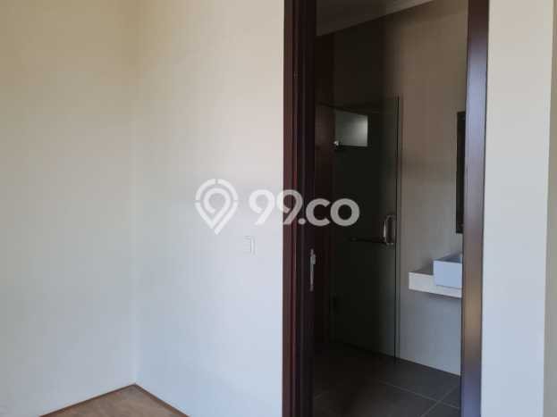 Rumah Mewah LB 190m2 Siap Pakai Desain Elegan di BSD, Tangerang Rumah Mewah LB 190m2 Siap Pakai Desain Elegan di BSD, Tangerang